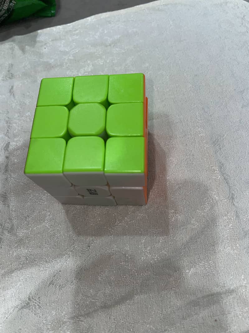 Cube s 0