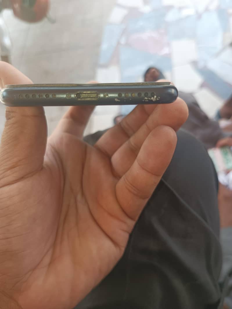 Apple iPhone 7 4