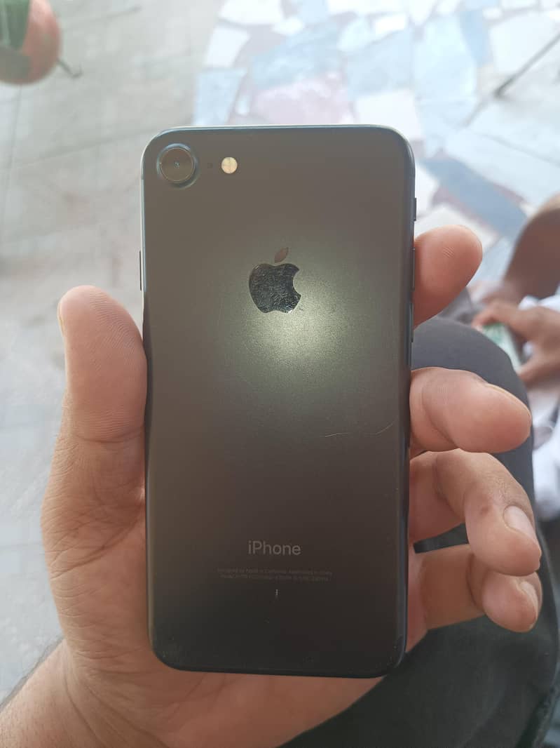 Apple iPhone 7 5