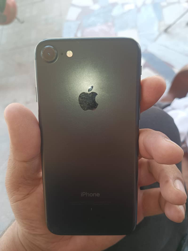 Apple iPhone 7 6
