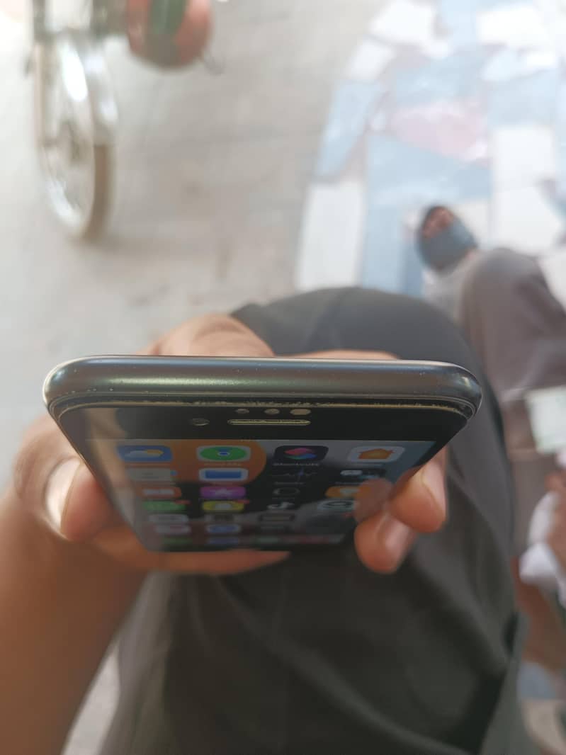 Apple iPhone 7 7