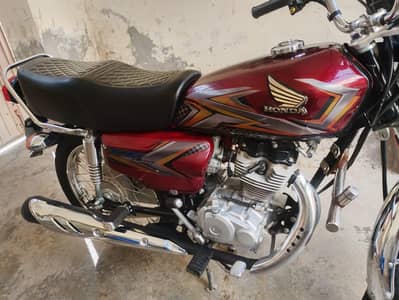 honda 125 brand new condition one hand use