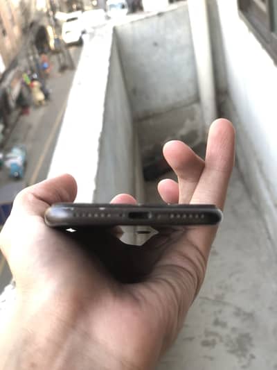 Apple iPhone 8