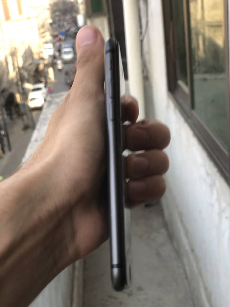 Apple iPhone 8 2