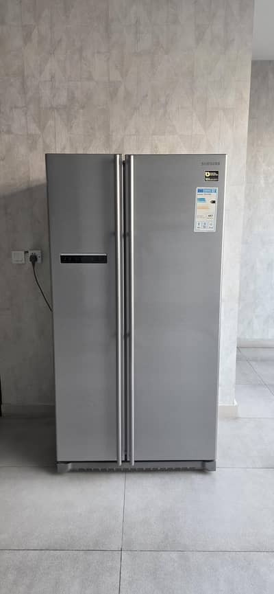 SAMSUNG DOUBLE DOOR FRIDGE