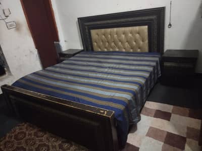 bed dressing side table