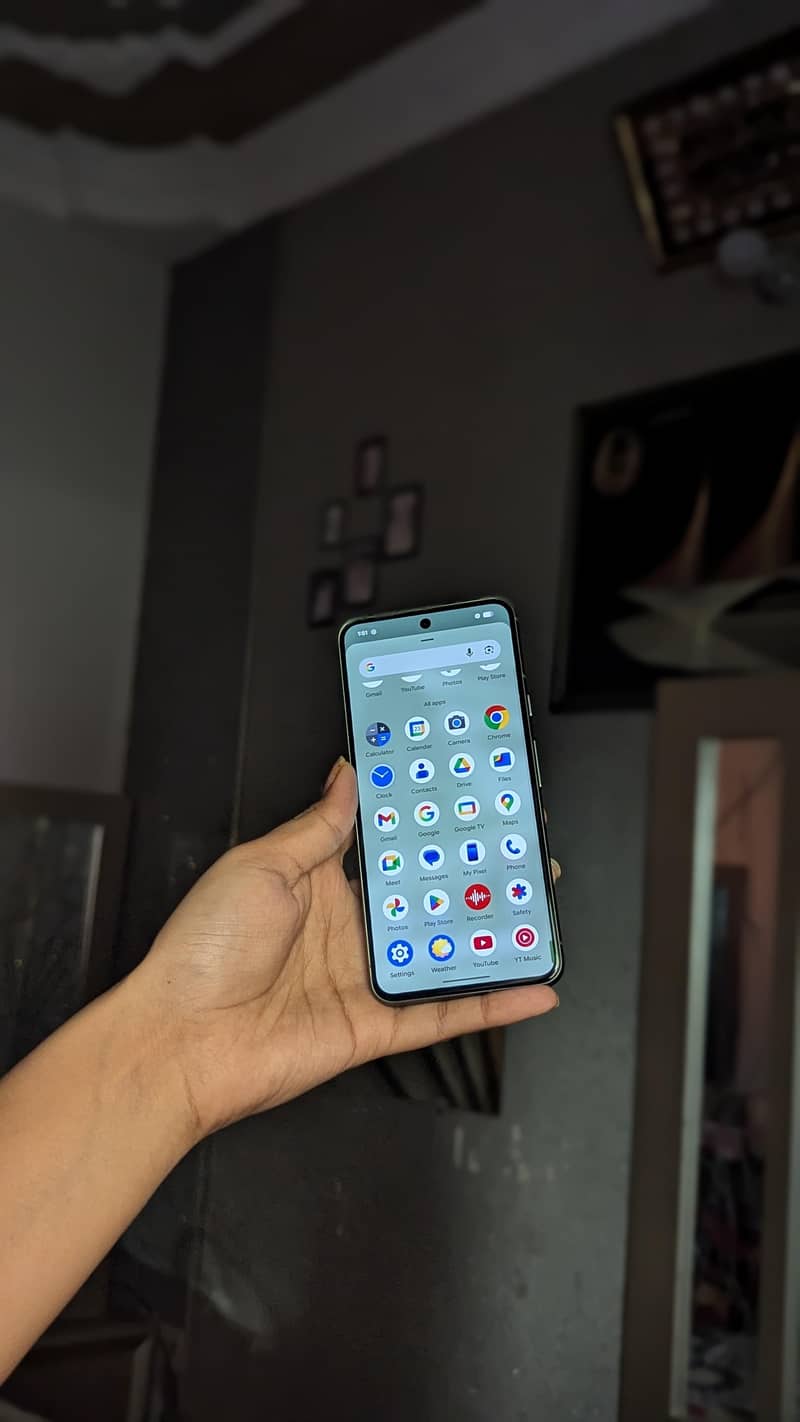 Google Pixel 8 3