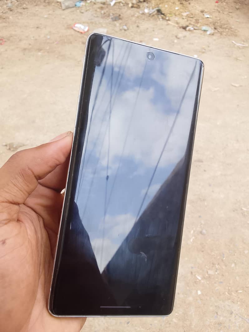 Google Pixel 7 Pro 9