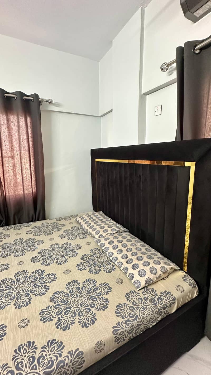 King Size Bed 4