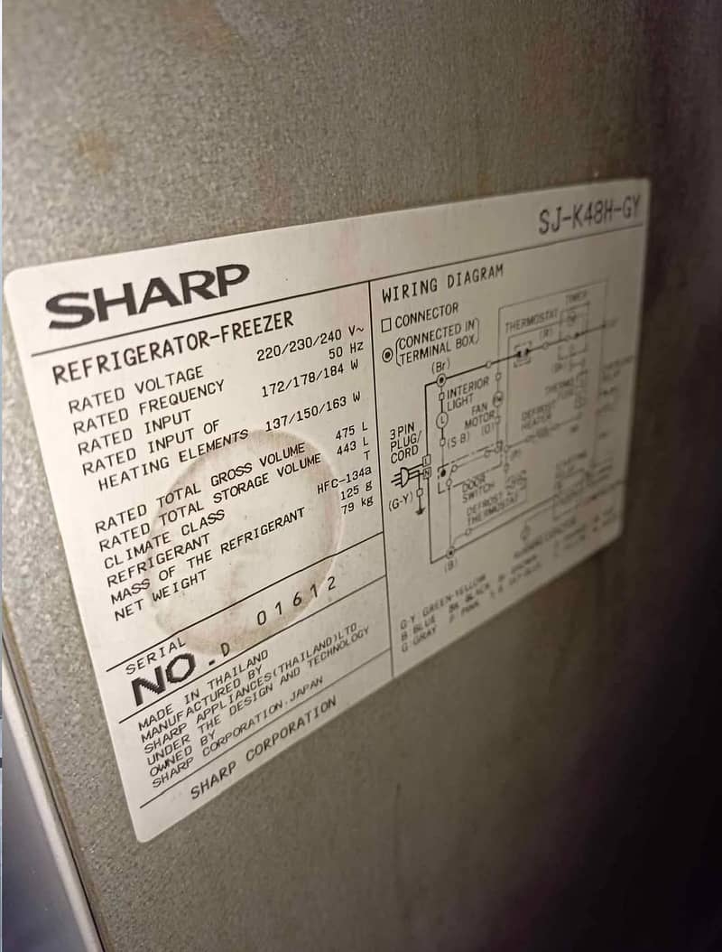 **Sharp Refrigerator Freezer** Original 8