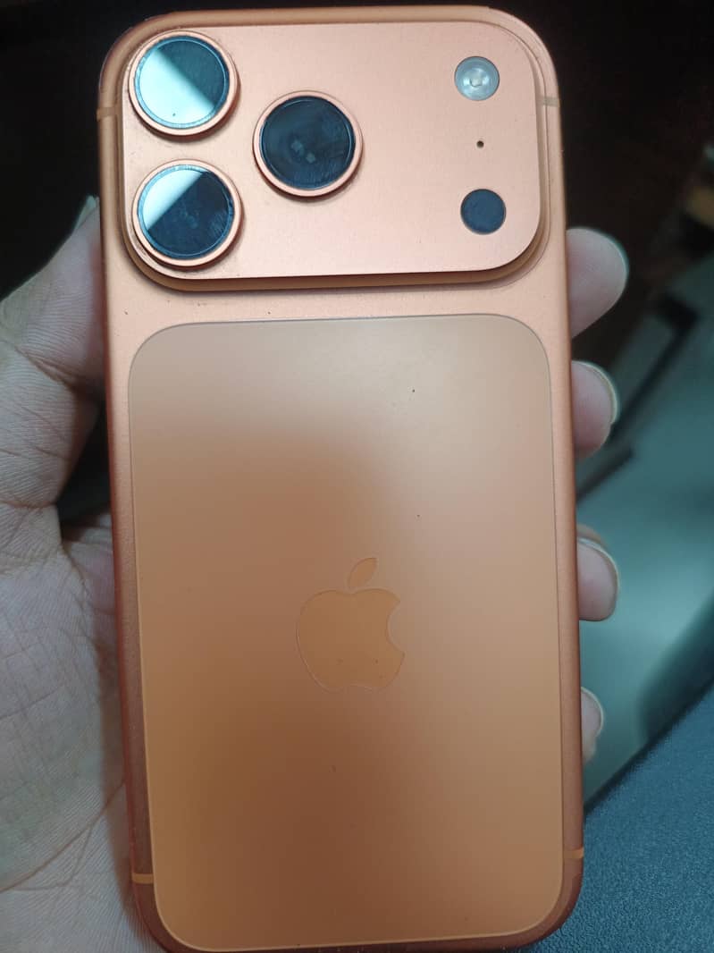 Apple iPhone 17 Pro 0