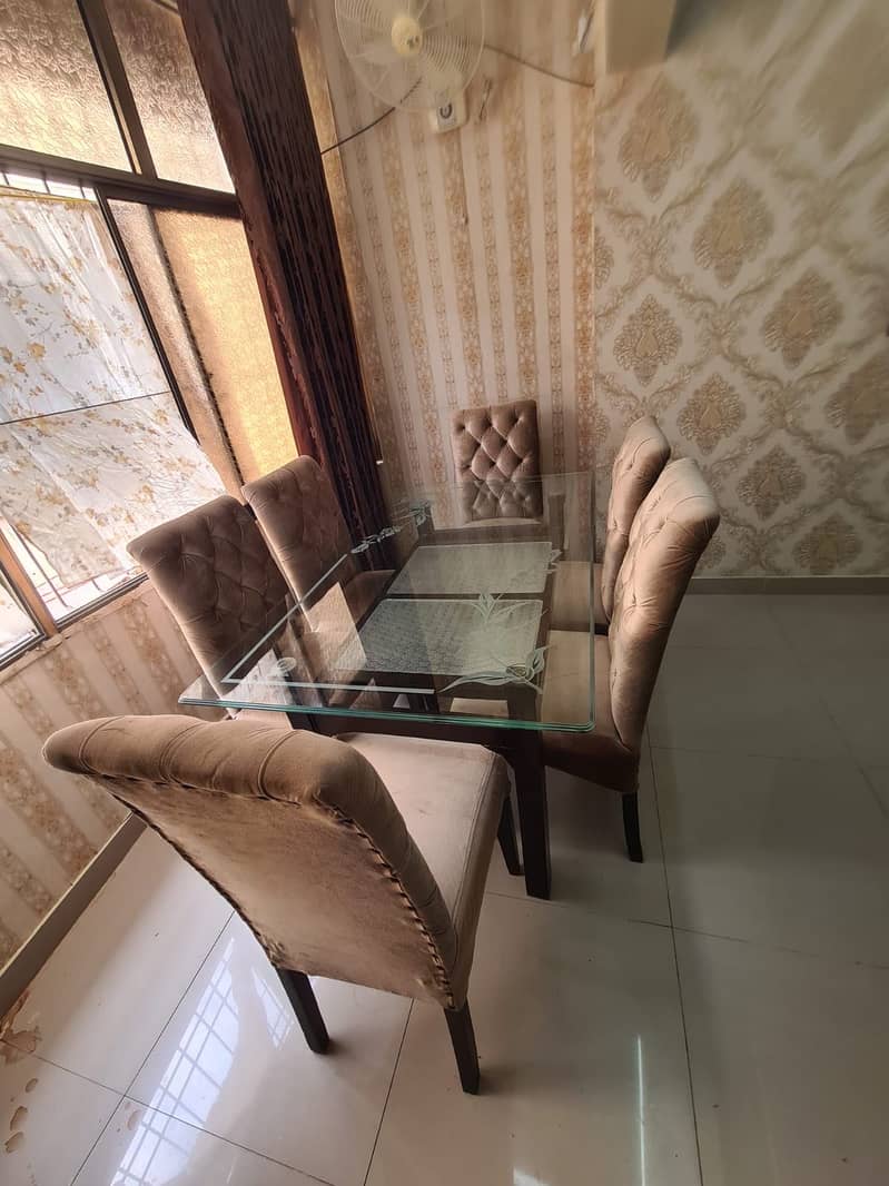 6 seater Dining Table 1