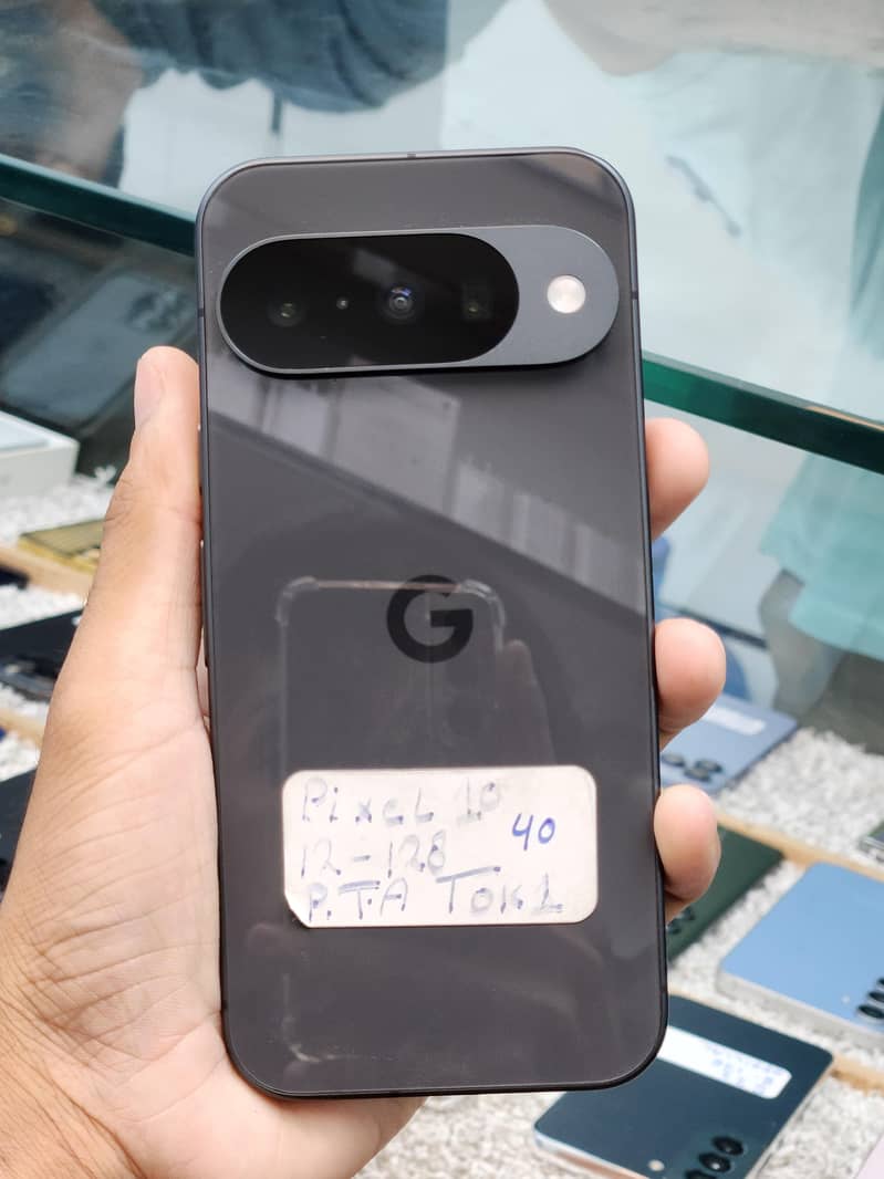 Google Pixel 10 0