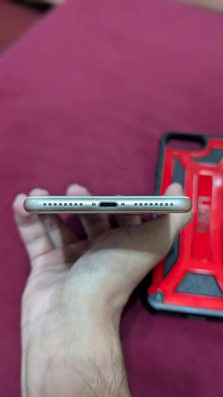 Apple iPhone 8 Plus 2