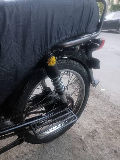 All okkay condition okkay just buy and use engine sealed