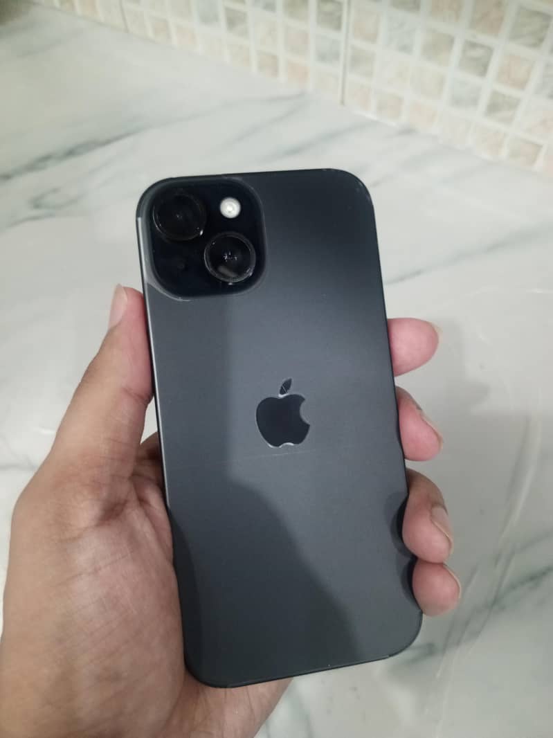 Apple iPhone 15 3