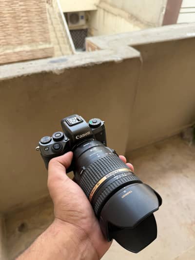 Canon EOS M5 Mirrorless Camera