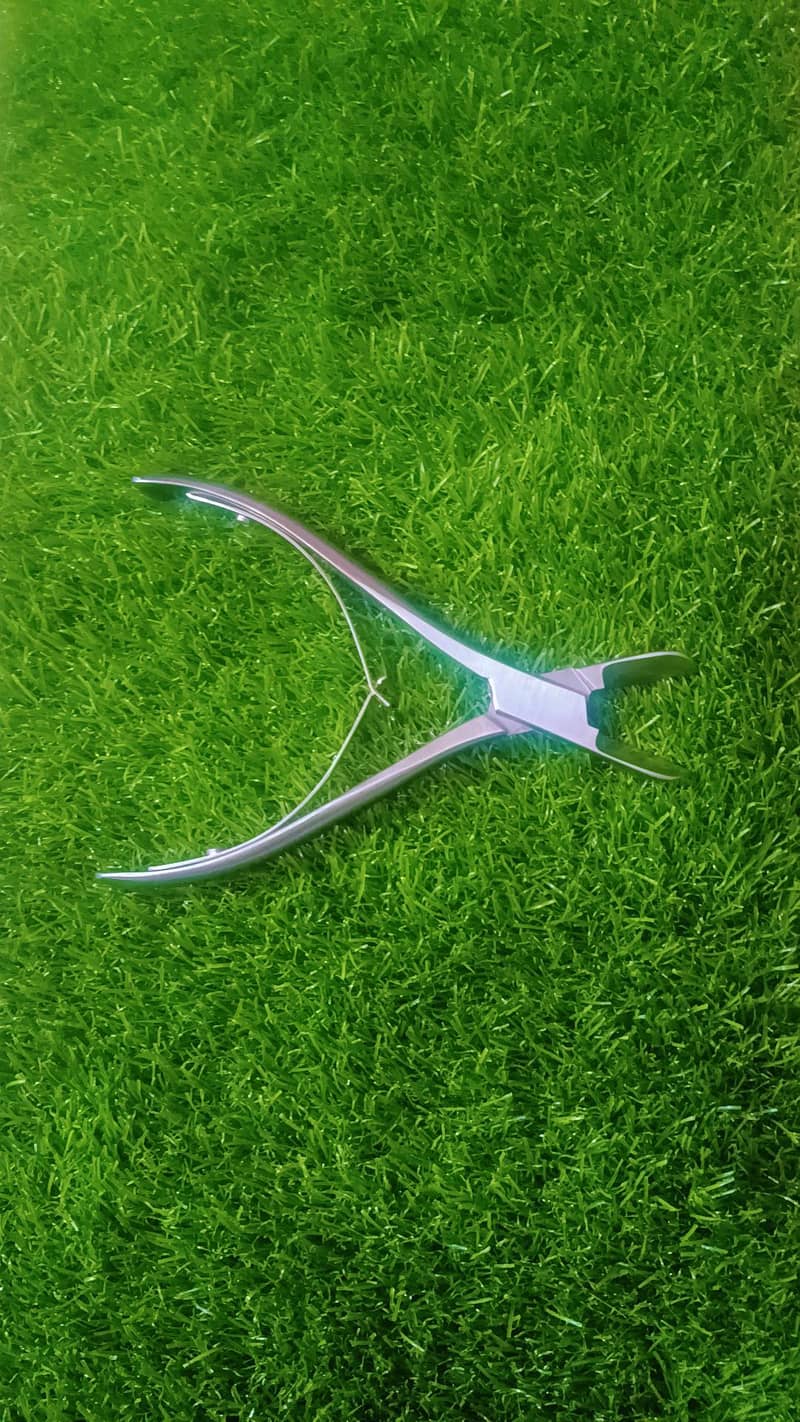 BONE CUTTER 1