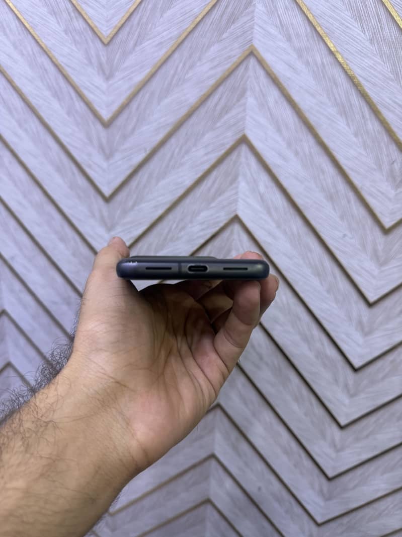 Google Pixel 8 3