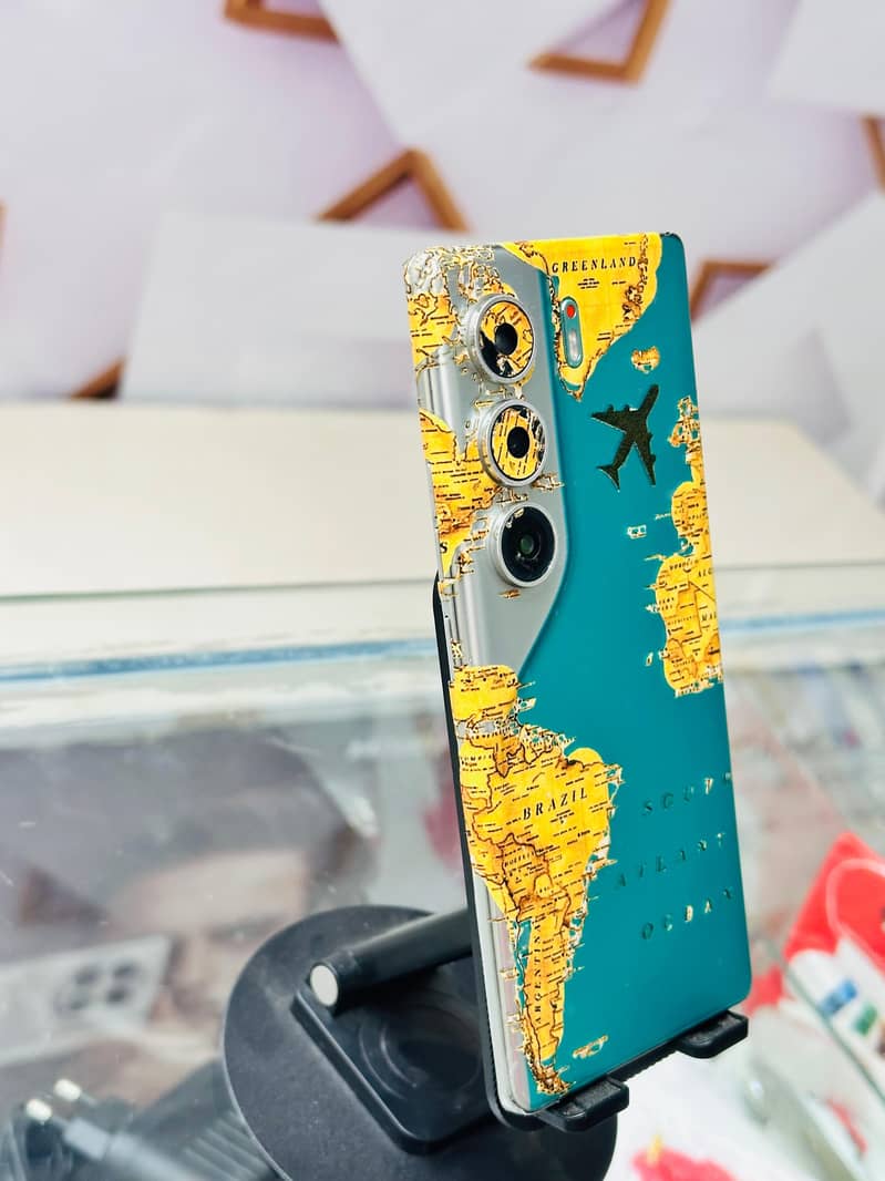 Tecno CAMON 40 Pro 1