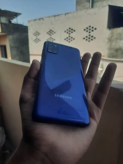 Samsung Mobile A31 box available