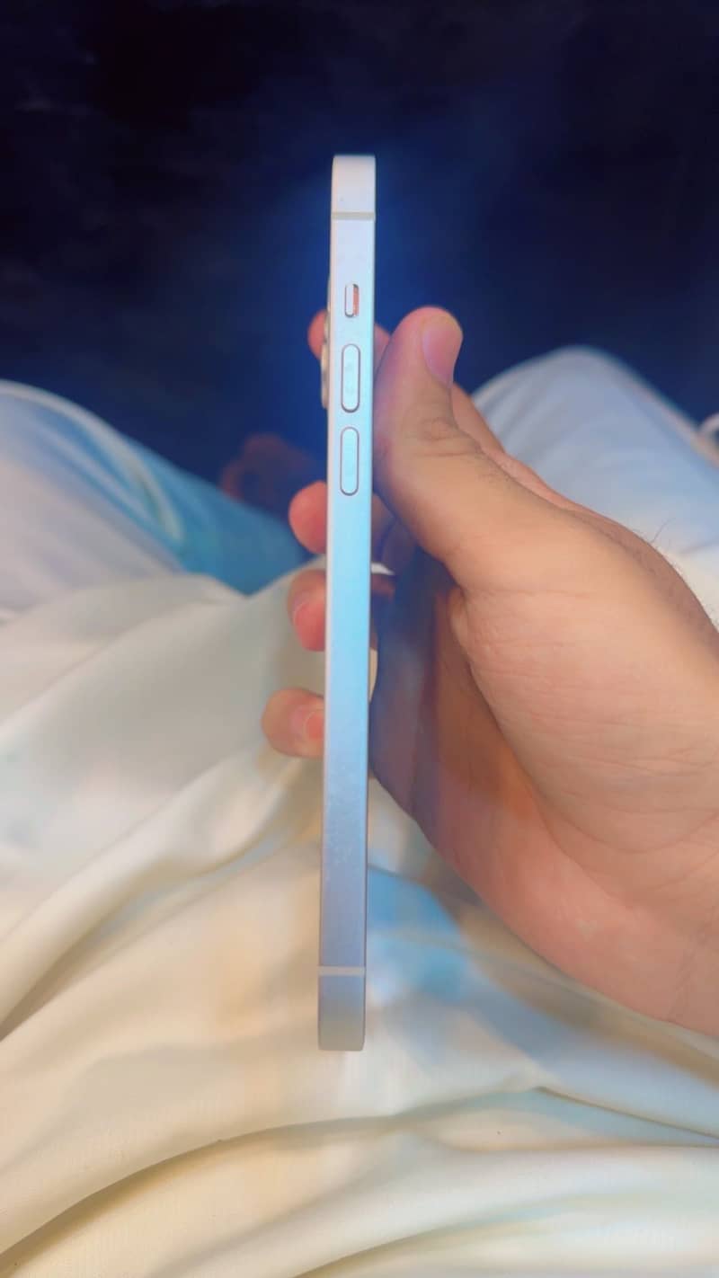 Apple iPhone 14 plus 1