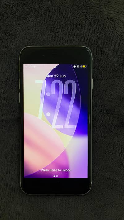 Apple iPhone SE