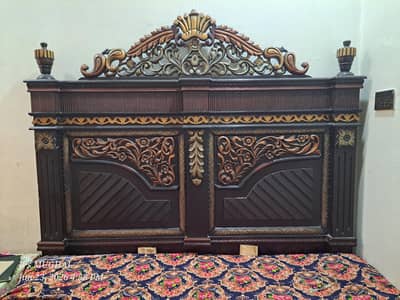 Full Size Bed Fore sale Good Condition with Mattress  plus 2 side Box