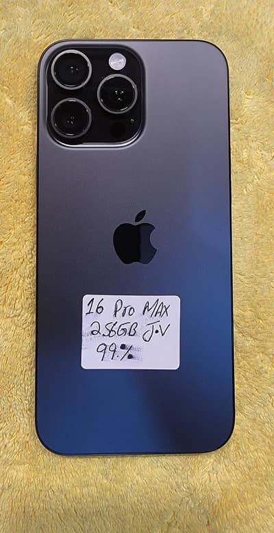 Apple iPhone 16 Pro Max sim locked 99 battery health