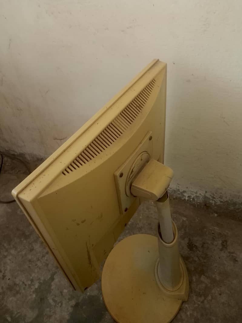 LCD Computer 1