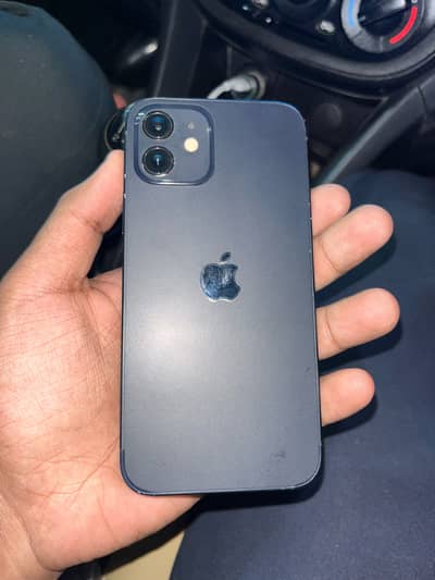 Apple iPhone 12