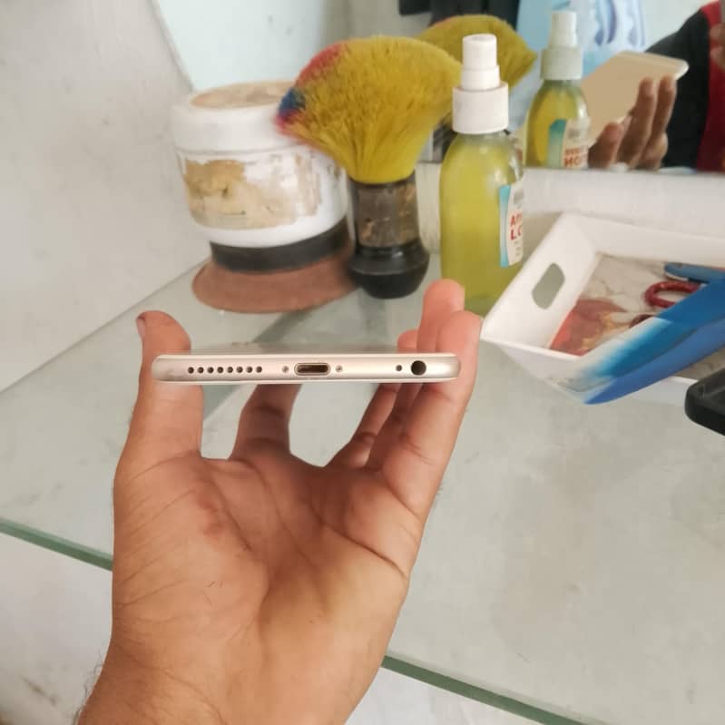 Apple iPhone 6 Plus 2