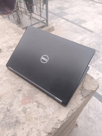 Dell core i5 8th generation laptop 8gb ram DDR4 4hr battery