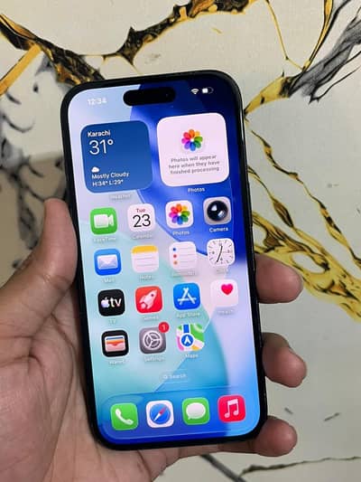 Apple iPhone 15