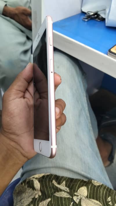 Apple iPhone 6S Plus
