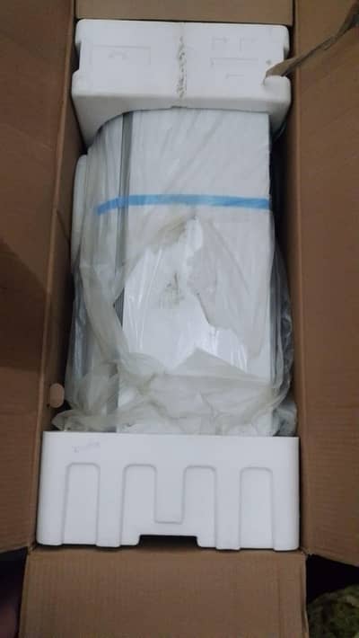 New Un-Use Ac Just Box Open Hair Dc Inverter