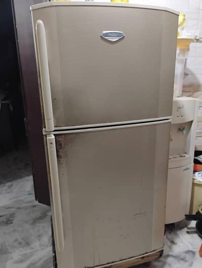 Haire refrigerator 13cbft for sale.