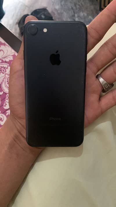 Apple iPhone 7