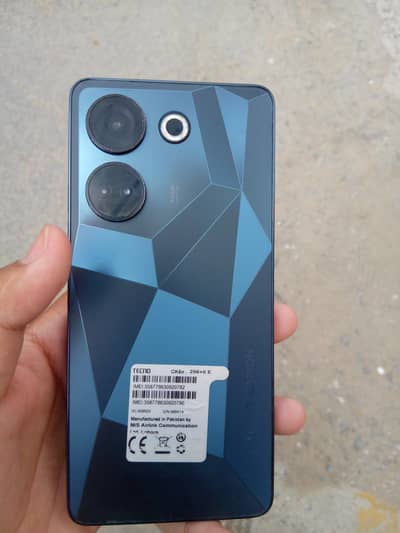 Tecno CAMON 20 include with box