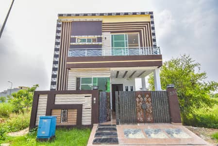 5 Marla House Available for Rent Prime Location