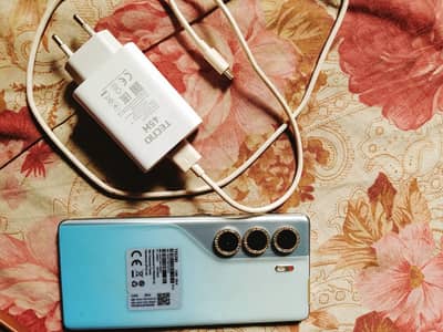 Tecno CAMON 40 Pro