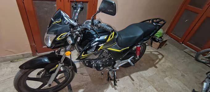 Honda CB 150F 2025