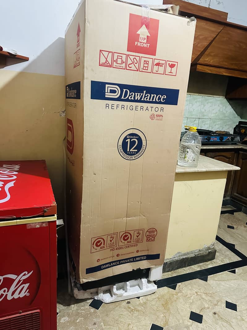 Refrigerator 0