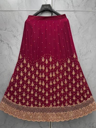 barat lehnga and dupatta