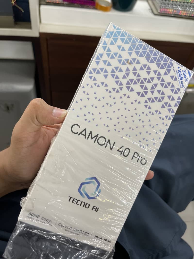 Tecno CAMON 40 Pro 34