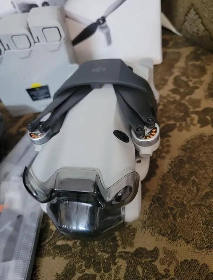 DJI mini 4pro 3