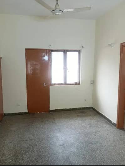 G-11/4 FGEHA E-Type 2nd Floor Flat For Rent
