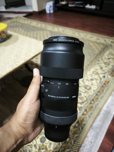 Sigma 200-400 mm DG DN OS Sony E Mount lens