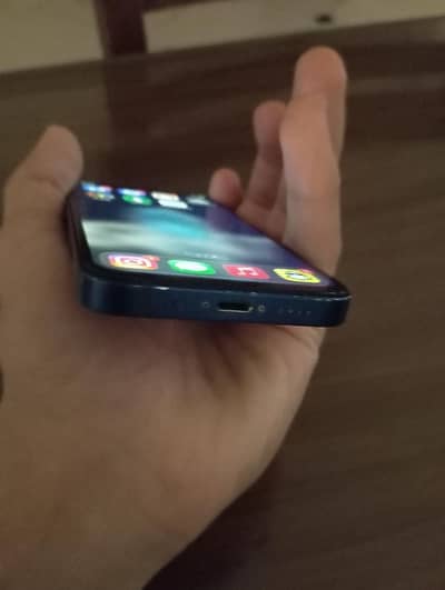 Apple iPhone 12 mini