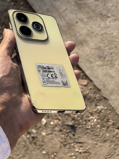 Infinix Hot 40i 8+8/256gb